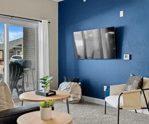 Photo 3 - Private Garage | Huge Gym | First Floor | Wifi