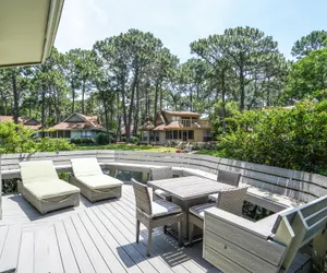 Photo 3 - Charming Cottage*6 Seat Cart Included*Pool & Beach Access*Patio Overlooking Lake
