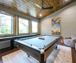 Photo 2 - Game Room + Bunk Room + Large Covered Deck + 4 King Bedrooms + Great Layout