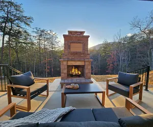 Photo 4 - Luxe 4 BR~Sleeps 14~Swim Spa~Hot Tub~Fireplace