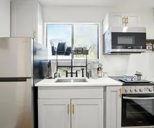 Photo 3 - Modern 1BR w/ Full Kitchen & Self Check-In