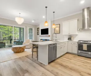 Photo 5 - Stunning Spacious 3 Bedroom~Easy 30A & Beach Access~ Amazing Lake View With Pool