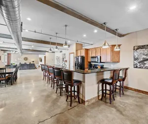 Photo 4 - Triple Kings | Private Rooftop | Private Garage