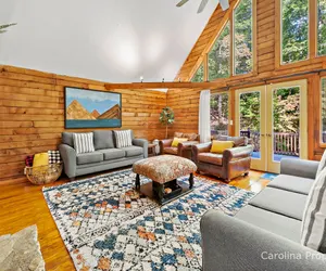 Photo 4 - Catahoula Cabin - Pet Friendly, Resort, Private!