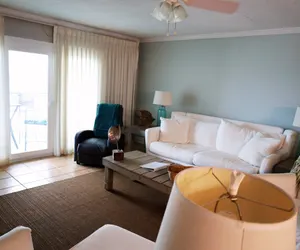 Photo 2 - Beachfront | 4th Flr | Pool | Gym | Family Friendl