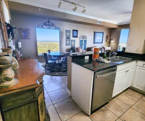 Photo 5 - Exceptional Unit, Fantastic Gulf Views, Ceiling To Floor Windows,Pools!