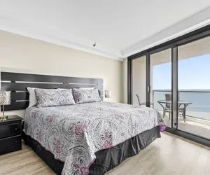 Photo 4 - Now Booking July With Discounts~Family Friendly Condo ~ Full Kitchen*Affordable*