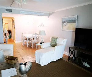 Photo 3 - Beachfront | 4th Flr | Pool | Gym | Family Friendl