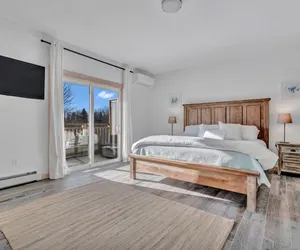 Photo 3 - Ocean Duplex East with Walk to Crescent Beach