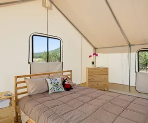 Photo 5 - Glamping Adventure | Queen + Bunk | Stargazing + Firepit