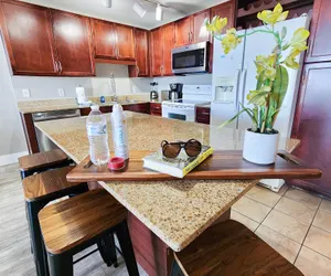 Photo 2 - Gorgeous unit!  Divine beach set up! Restaurans, Boardwalk,Shops In The Resort