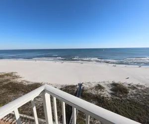Photo 2 - Shoalwater 905 - Direct Beachfront 3 Bedroom 2 Bath.  3 Pools.  Big Balcony.