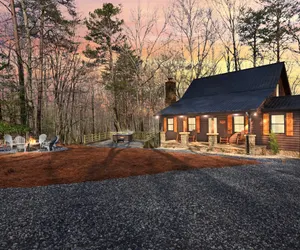 Photo 4 - Newly Renovated Luxury Cabin w/Hot tub & Fire pit!