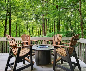 Photo 5 - Golden Creek Cabin by Carolina Properties *Decorates for Christmas*