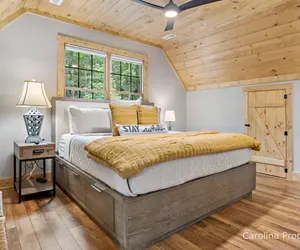 Photo 5 - *Decorates for Christmas* Pet Friendly, Bear Paw by Carolina Properties