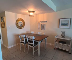 Photo 5 - Top Floor | Beachfront | Pool | Gym | Tennis Court