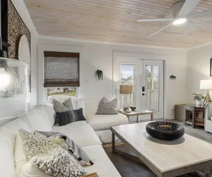 Photo 5 - Golf Cart Included, 2 Blocks From Beach. Pet Friendly, Private Pool!