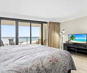 Photo 2 - Now Booking July With Discounts~Family Friendly Condo ~ Full Kitchen*Affordable*
