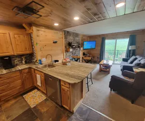 Photo 4 - Luxury living Amazing Mtn Views! indoor pool & spa