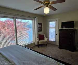 Photo 2 - 2BR Condo with Hot Tub & Pool