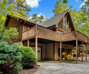 Photo 2 - Lazy Bear Lodge by Carolina Properties