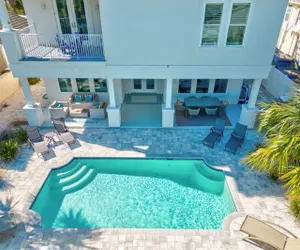 Photo 3 - Beachfront Beauty! Sleeps 19 - Private Pool - Multiple King Bedrooms