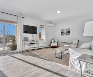 Photo 5 - Ocean Duplex East with Walk to Crescent Beach