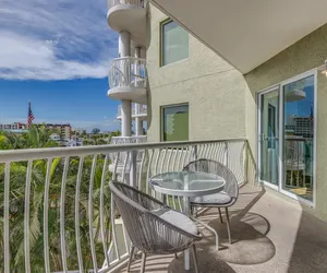 Photo 5 - Stylish, Clean & Fully Equipped Getaway