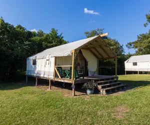 Photo 5 - Cozy Nights Glamping by Sam Houston National Park