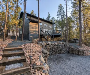 Photo 2 - The Perfect Pair: Cozy Cottage Lakeside & Hillside Hangout for Large Groups
