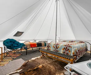 Photo 2 - Family Nature Getaway with 1 Queen + 2 Twin Beds