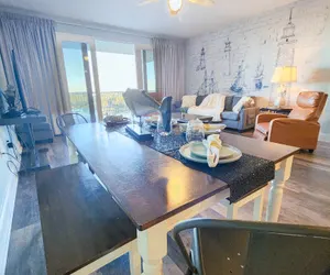 Photo 5 - Gorgeous Set up! Dive into the best vacation with Best Amenities!