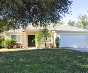 Photo 4 - Orlando BeachHouse ❤️ Expanded pool deck & HotTub Recent renos, close to Disney!