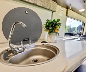Photo 4 - Luxury Coachmen Galleria Class B Motorhome