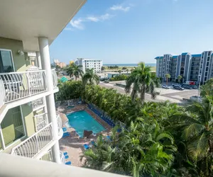 Photo 5 - Luxury Corner Oasis • Panoramic Ocean Views