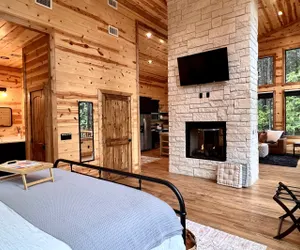 Photo 5 - Weekend in the Woods: The Perfect Romantic Getaway