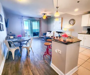 Photo 5 - Bring your Pet! Amazing 3rd floor unit! Outstanding Views and Amenities!