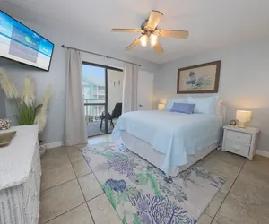 Photo 3 - Sugar Beach 2 Bedroom, 2 Bathroom Condo.  4 Pools!