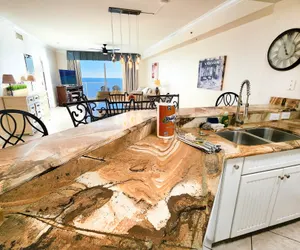 Photo 5 - ⭐⭐⭐⭐⭐Tidewater 2302-Spectacular 3BD Beach Condo, Pools, Arcade,HotTubs!