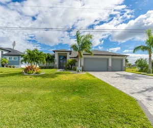 Photo 4 - Best Vacation Rentals Cape Coral - VILLA PURA VIDA | Home 24-7