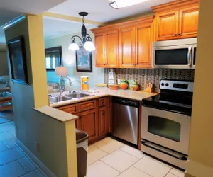 Photo 4 - Centrally Located | Pool, Beachfront, Dining