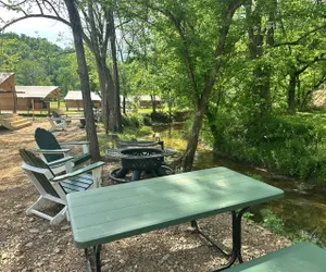 Photo 2 - Luxe Creekside Safari Tent|Firepit|HVAC|Spa Bath