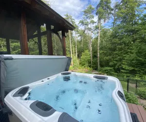 Photo 3 - Bolton Bear House|Dock Slip|Hot Tub|12 Beds|Pet Friendly|