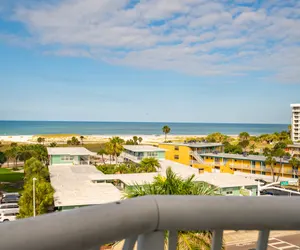 Photo 4 - Ocean View  Penthouse Unit 7th night free  Ask host Eva