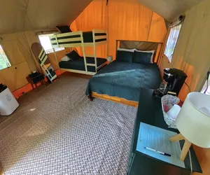 Photo 5 - Lake Livingston Glamping Retreat
