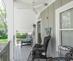 Photo 5 - Spacious Guest House with 2 Balconies, Parking, & King Bed in Walkable East Nash