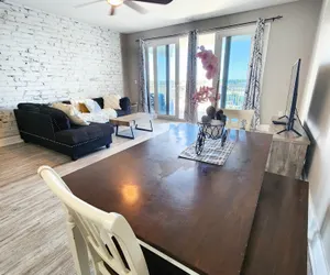 Photo 5 - Gorgeous unit!  Divine beach set up! Restaurans, Boardwalk,Shops In The Resort