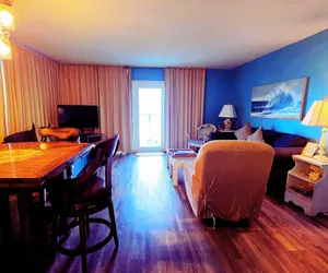 Photo 3 - Beachfront | Pool | Gym | Sleeps 6 | Central PCB