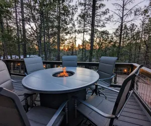 Photo 4 - The Perfect Pair: Cozy Cottage Lakeside & Hillside Hangout for Large Groups