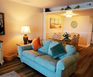 Photo 4 - Top Floor | Beachfront | Pool | Gym | Tennis Court